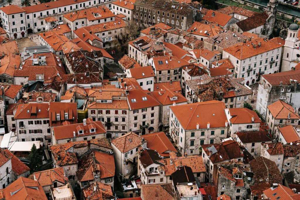 best area to stay in lisbon